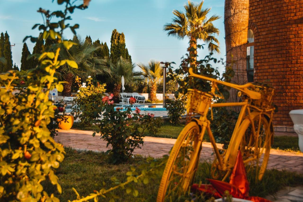 Rambuje Resort Лежа Екстер'єр фото